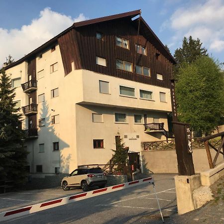 Villa Il Capriolo Oulx Exterior foto